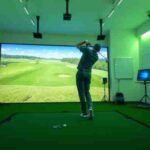 How to Use a Golf Simulator as a Beginner: First Sessions, Tips & Common Mistakes